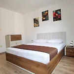 Cabacum Pleasure Beachfront - 50m To And Pool 3* Warna