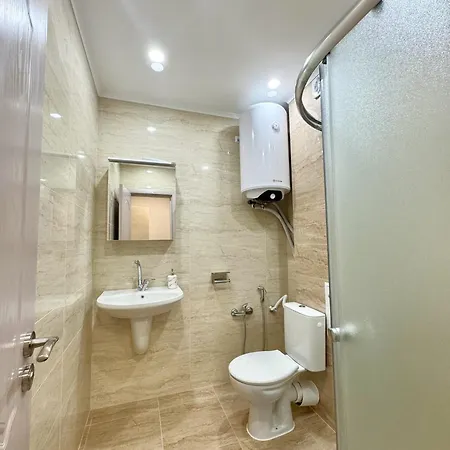 Aparthotel Cabacum Pleasure Beachfront - 50m To And Pool Varna