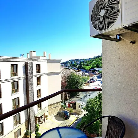 Aparthotel Cabacum Pleasure Beachfront - 50m To And Pool Varna